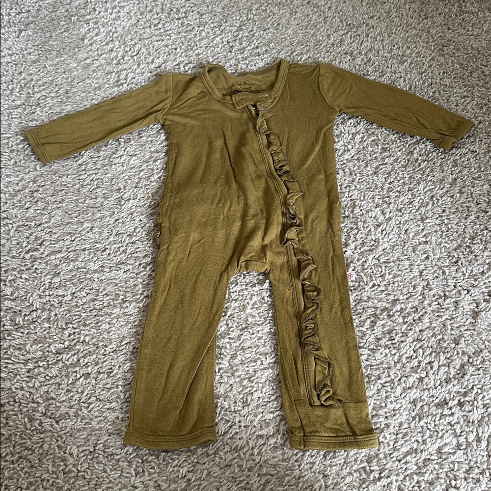 Posh Peanut Ruffled Baby zip up onesie